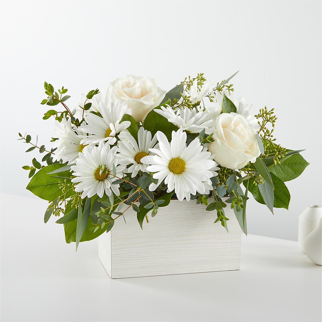 Fresh Linen Box Bouquet – The Pink Petal, Pierre SD