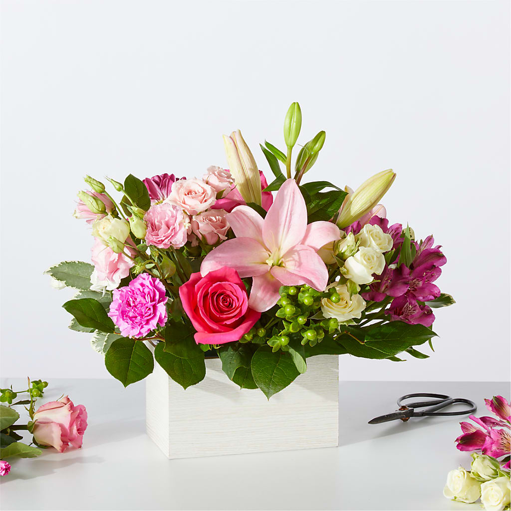 Sweetberry Box – A Florist Original – The Pink Petal, Pierre SD