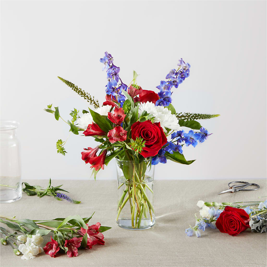 Star Spangled - A Florist Original – The Pink Petal, Pierre SD