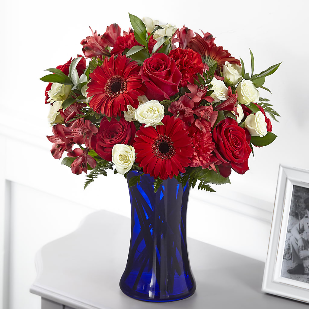 Hearts Embrace Bouquet – The Pink Petal, Pierre SD