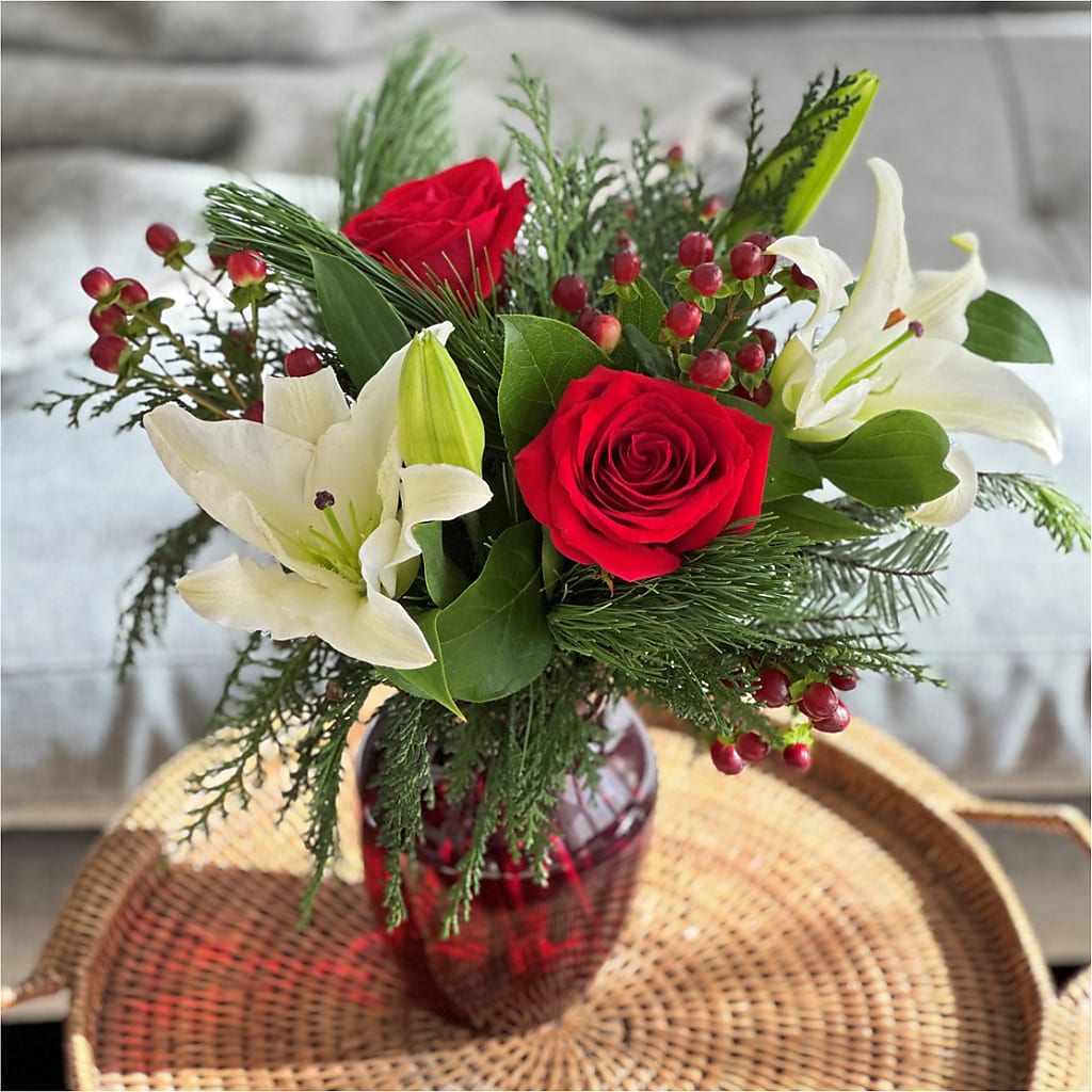Evergreen Delight Bouquet – The Pink Petal, Pierre SD