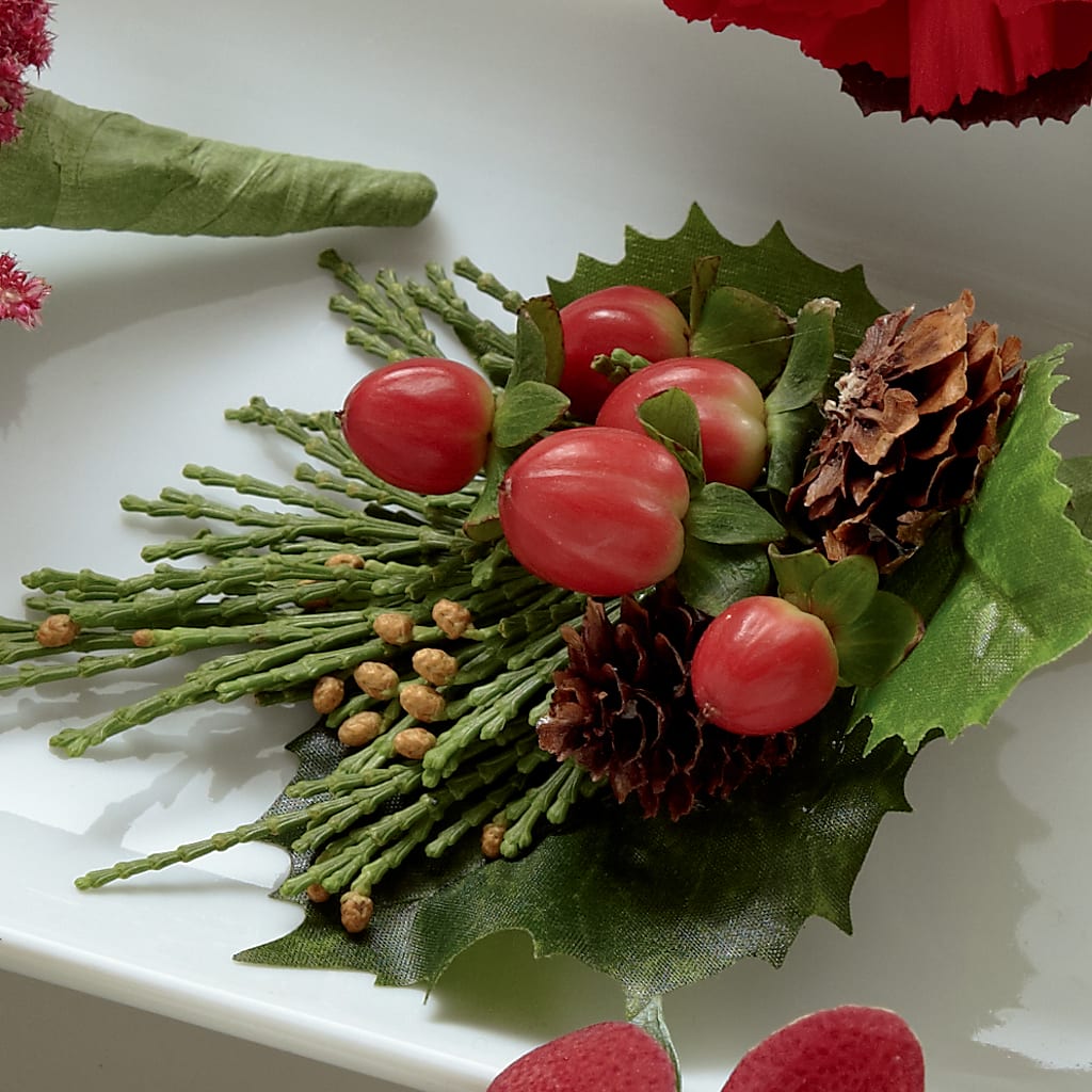 Red Berry Boutonniere – The Pink Petal, Pierre SD
