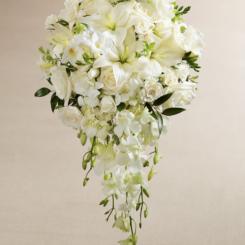 White Wonders Bouquet – The Pink Petal, Pierre SD