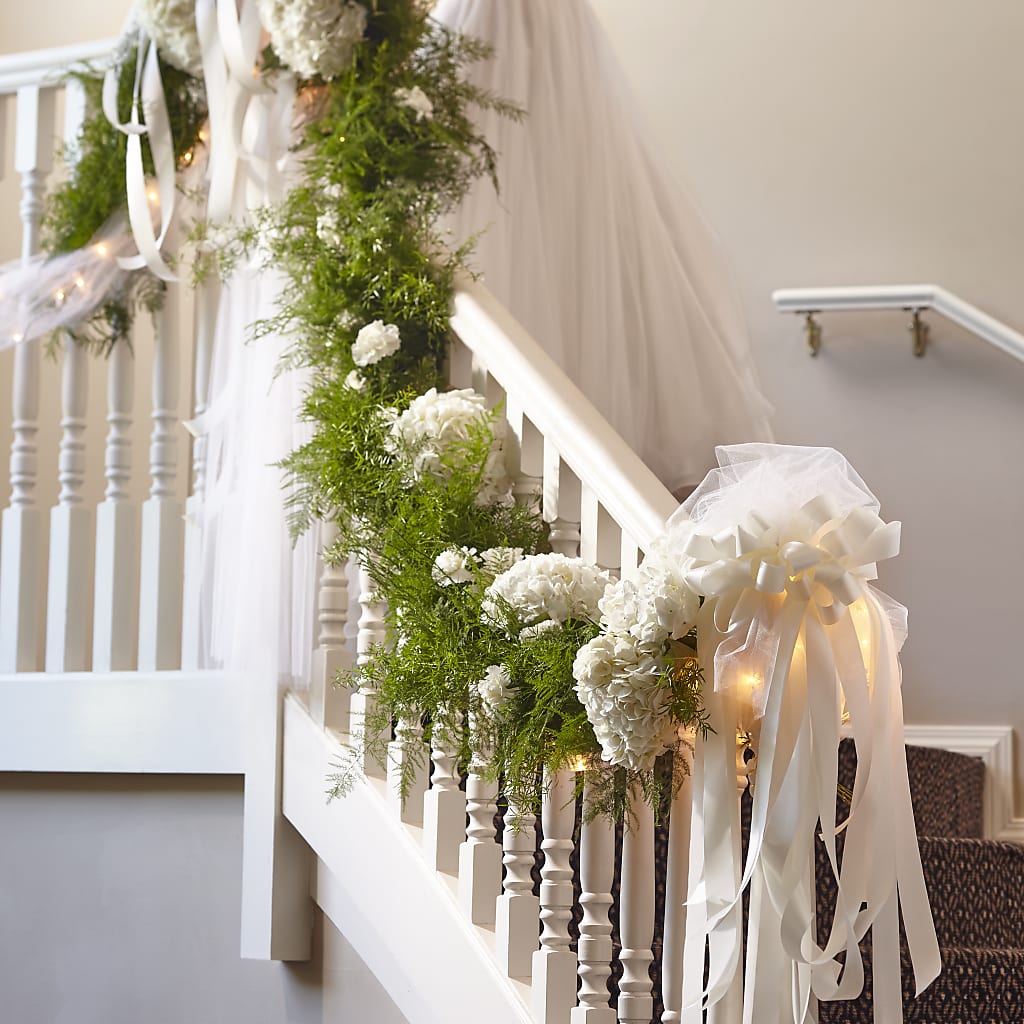 Champagne Dreams Garland – The Pink Petal, Pierre SD
