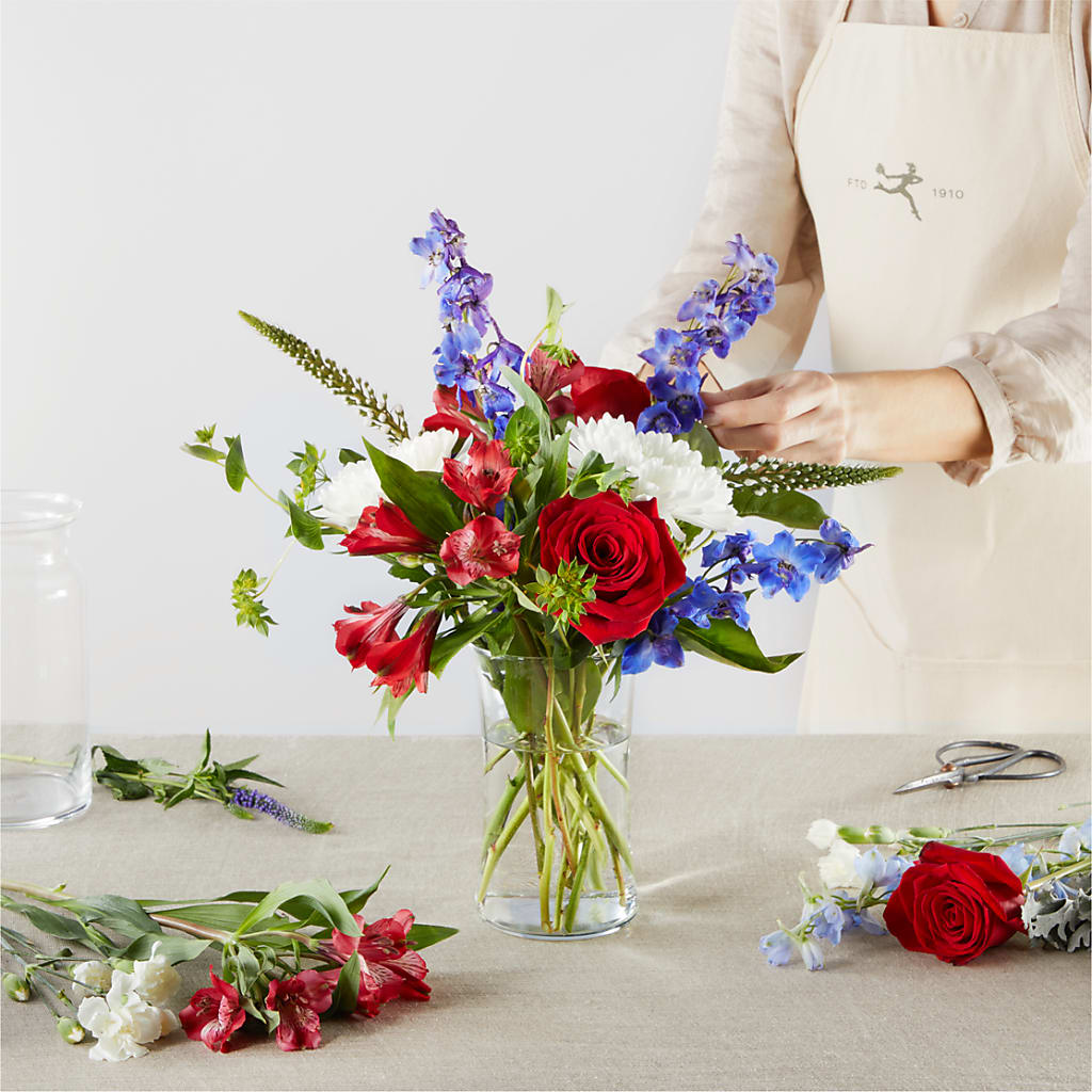 Star Spangled - A Florist Original –  The Pink Petal, Pierre SD
