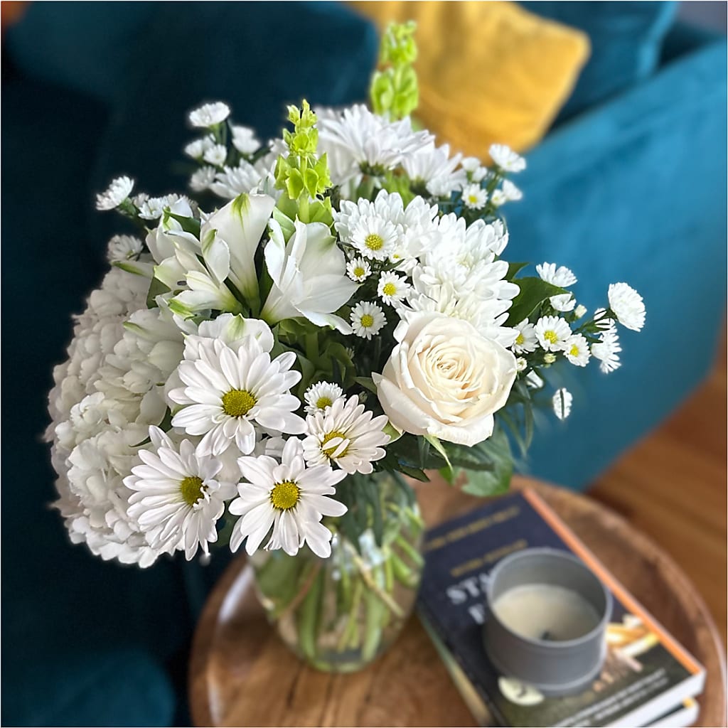 Classic Ivory – A Florist Original –  The Pink Petal, Pierre SD